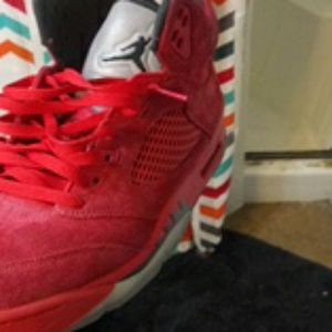 Jordan 5 all red